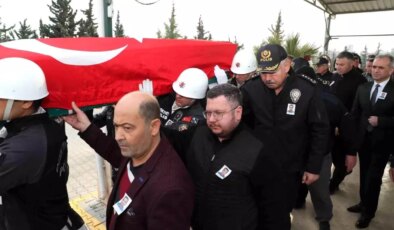 Mersin’de Parkinson Hastalığından Hayatını Kaybeden Polis Memuru Uğurlandı